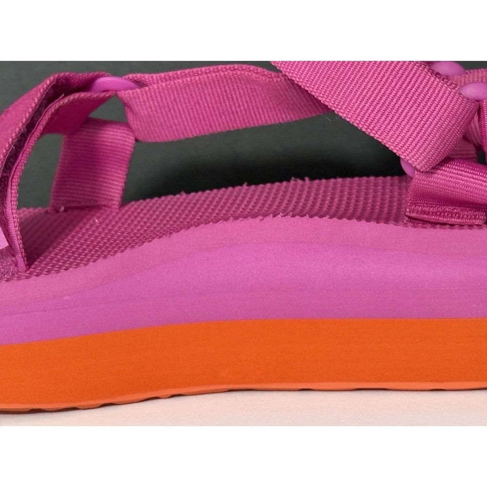 Teva Platform Universal Flatform Sandals Women's Size 6 US Pink /Orange 1008844